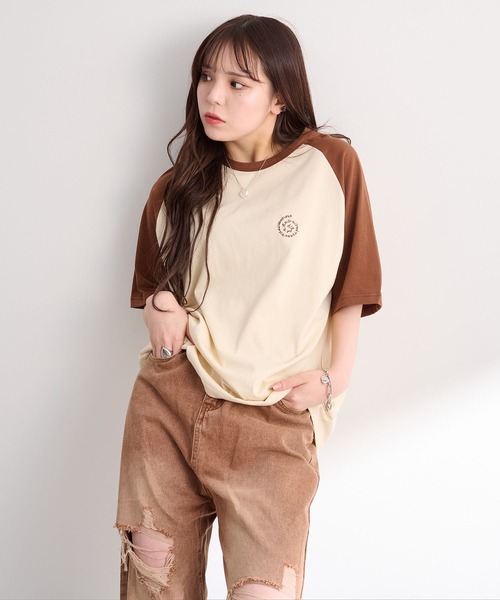 favclo.（ファブクロ）の「Color Block Big Logo Tee / カラーブロック ビッグロゴTシャツ（Tシャツ/カットソー・レディース・オフホワイト/グレー・FREE）」の17枚目の写真