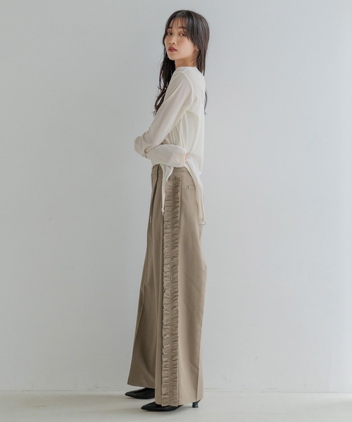 【新品】ピロリ菌　Ｌサイズ LOWRYS FARM（ローリーズファーム）の「サイドフリルワイド