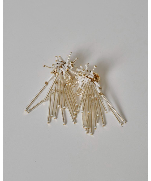 TODAYFUL（トゥデイフル）の「Bicolor Beads Earring（イヤリング・レディース・ホワイト/ブラック/ブラウン・FREE）」の10枚目の写真