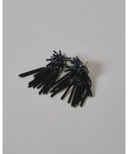 TODAYFUL（トゥデイフル）の「Bicolor Beads Earring（イヤリング・レディース・ホワイト/ブラック/ブラウン・FREE）」の11枚目の写真