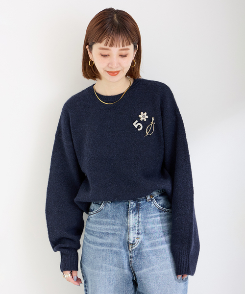 ニット セーター ブローチ付きニットプルオーバー レディース ブローチ付きニットプルオーバー（ニット/セーター）｜B.C STOCK
