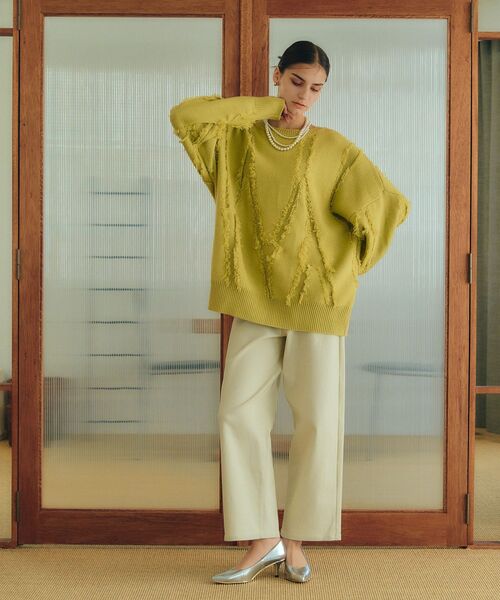 YECCA VECCA(イェッカヴェッカ)の「ツイルストレッチワイドストレートパンツ(その他パンツ・レディース・ベージュ/アイボリー・S/M)」の4枚目の写真