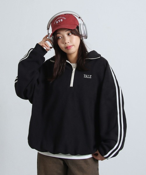ZIP FIVE(ジップファイブ)の「マイクロ フリース ワンポイントロゴ サイドライン & ラグラン 長袖 ハーフジップ トレーナー / プルオーバー(スウェット・レディース・ホワイト×ブルー/ホワイト×ブラック/チャコールグレー×ブラック/ブラック×ホワイト/ブラック×ブルー/グレー系/ネイビー系/ブルー系/グレー系1・LARGE/MEDIUM)」の3枚目の写真