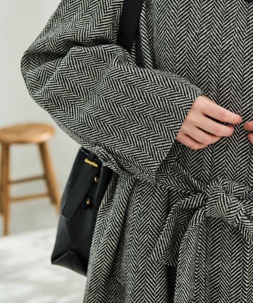 Crisp(クリスプ)の「【ZOZO限定】ヘリンボーンバルカラーコート(その他アウター・レディース・ブラック/ブラウン・FREE)」の11枚目の写真