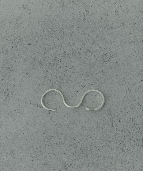 loni(ロニ)の「Spiral Triple Ring(リング・レディース・シルバー/ゴールド・FREE)」の15枚目の写真