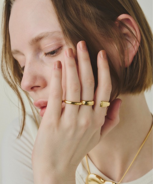loni(ロニ)の「Spiral Triple Ring(リング・レディース・シルバー/ゴールド・FREE)」の19枚目の写真