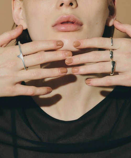 loni(ロニ)の「Spiral Triple Ring(リング・レディース・シルバー/ゴールド・FREE)」の22枚目の写真