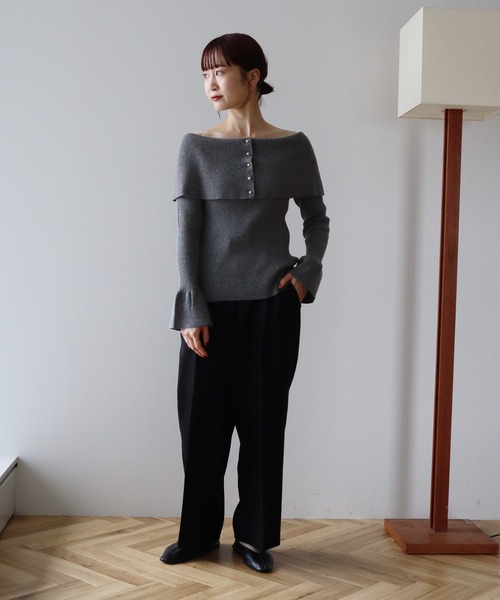 earth music&ecology（アースミュージックアンドエコロジー）の「2Wayオフショルニットプルオーバー（ニット/セーター・レディース・アイボリー/ブラック/杢グレー/レッド・FREE）」の6枚目の写真