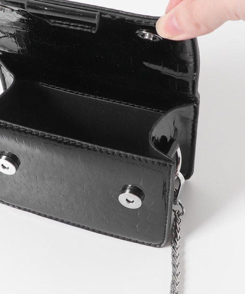 URBAN RESEARCH ROSSO WOMEN（アーバンリサーチ　ロッソ）の「クロコチェーンミニポシェット（ショルダーバッグ・レディース・ブラック/シルバー・-）」の10枚目の写真