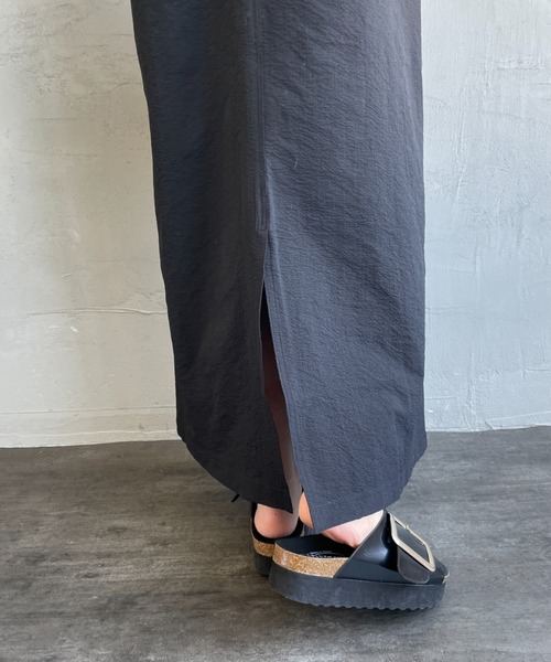 THOUSAND MILE（サウザンドマイル）の「【mina 7月号掲載】[THOUSAND MILE/サウザンド マイル] 別注 シアサッカーハーフジップ ノースリーブワンピース（ワンピース・レディース・ブラック/ベージュ/ネイビー・F）」の21枚目の写真