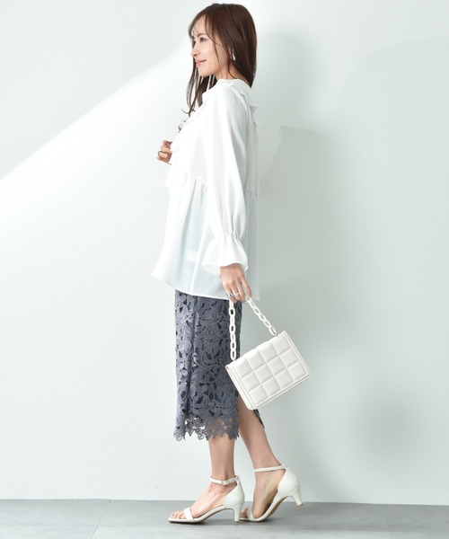 INTERPLANET（インタープラネット）の「ソフト麻調ラッフル衿ブラウス（シャツ/ブラウス・レディース・ブラック/ベージュ/オフホワイト・FREE）」の21枚目の写真