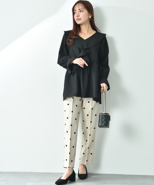 INTERPLANET（インタープラネット）の「ソフト麻調ラッフル衿ブラウス（シャツ/ブラウス・レディース・ブラック/ベージュ/オフホワイト・FREE）」の12枚目の写真