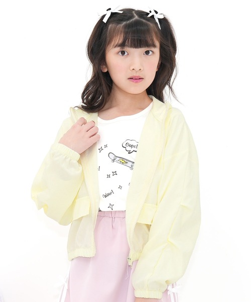 Bee des Bee(ビーデスビー)の「クロップド丈 ジップアップブルゾン(ブルゾン・キッズ・ブラック/ラベンダー/アイボリー/ピンク・110cm/100cm/120cm/130cm/140cm/150cm)」の1枚目の写真