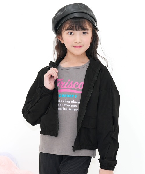 Bee des Bee(ビーデスビー)の「クロップド丈 ジップアップブルゾン(ブルゾン・キッズ・ブラック/ラベンダー/アイボリー/ピンク・110cm/100cm/120cm/130cm/140cm/150cm)」の2枚目の写真