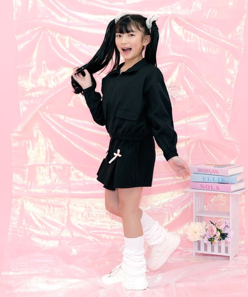 Bee des Bee(ビーデスビー)の「クロップド丈 ジップアップブルゾン(ブルゾン・キッズ・ブラック/ラベンダー/アイボリー/ピンク・110cm/100cm/120cm/130cm/140cm/150cm)」の13枚目の写真