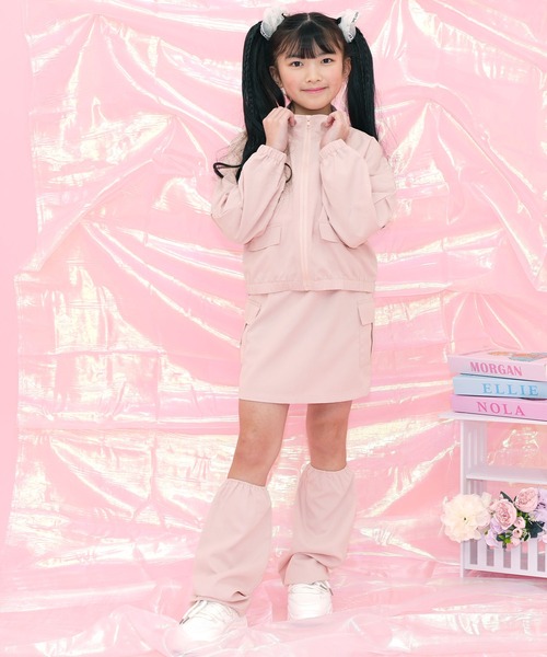 Bee des Bee(ビーデスビー)の「クロップド丈 ジップアップブルゾン(ブルゾン・キッズ・ブラック/ラベンダー/アイボリー/ピンク・110cm/100cm/120cm/130cm/140cm/150cm)」の21枚目の写真