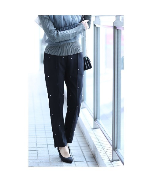Sawa a la mode(サワアラモード)の「パールデコレーションテーパードパンツ(その他パンツ・レディース・ブラック/グレー/ピンク・FREE)」の11枚目の写真