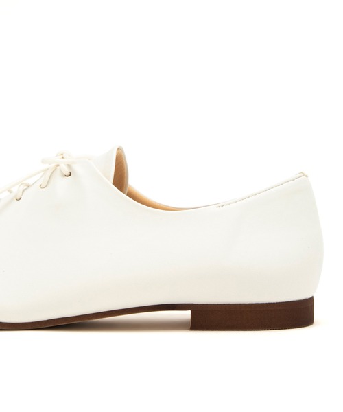 JELLY BEANS（ジェリービーンズ）の「ソフトレースアップフラットシューズ【Made in Japan】(113-51011)JELLY BEANS(ジェリービーンズ)（ドレスシューズ・レディース・ホワイト/ブラック/シルバー・24.5/24/23.5/23/22.5）」の11枚目の写真