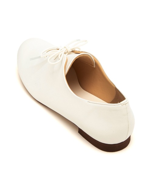 JELLY BEANS（ジェリービーンズ）の「ソフトレースアップフラットシューズ【Made in Japan】(113-51011)JELLY BEANS(ジェリービーンズ)（ドレスシューズ・レディース・ホワイト/ブラック/シルバー・24.5/24/23.5/23/22.5）」の12枚目の写真