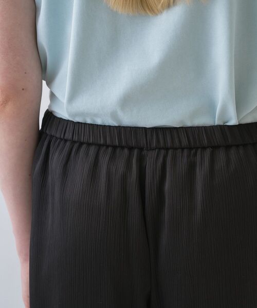 cloenc（クロエンス）の「【マシンウォッシュ】サテンリブイージースリットパンツ（その他パンツ・レディース・ブラック/ベージュ・01/02/03）」の8枚目の写真