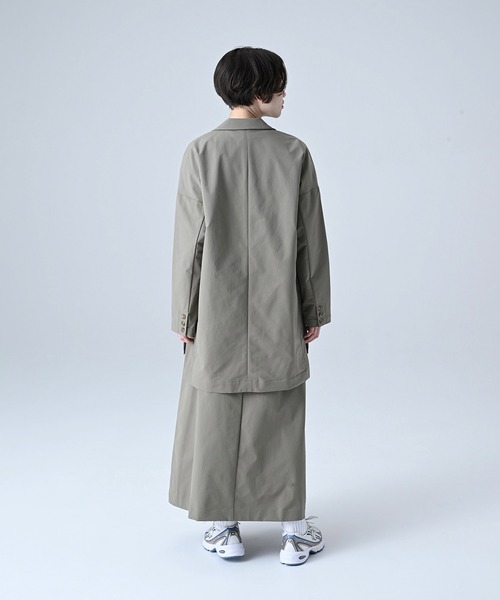 NEW BALANCE(ニューバランス)の「MET24 Women's Single Jacket(テーラードジャケット・レディース・ブラック/カーキブラウン・SMALL/LARGE/MEDIUM)」の20枚目の写真