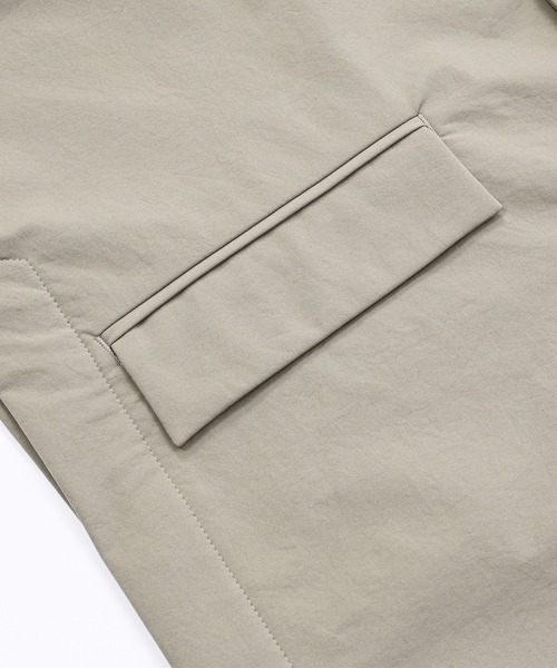 NEW BALANCE(ニューバランス)の「MET24 Women's Single Jacket(テーラードジャケット・レディース・ブラック/カーキブラウン・SMALL/LARGE/MEDIUM)」の21枚目の写真