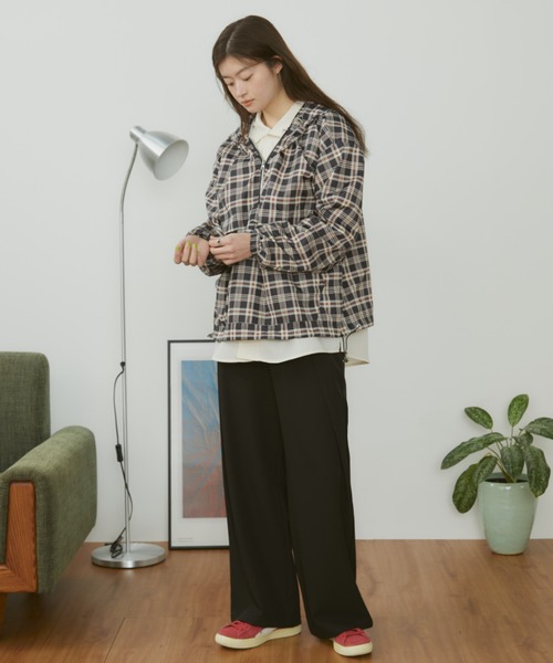 MERLOT（メルロー）の「チェックアノラックパーカー/裾ドローコード付き（パーカー・レディース・ブラウン/ネイビー・FREE）」の11枚目の写真