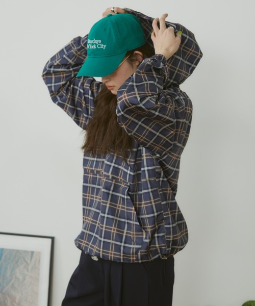 MERLOT（メルロー）の「チェックアノラックパーカー/裾ドローコード付き（パーカー・レディース・ブラウン/ネイビー・FREE）」の20枚目の写真