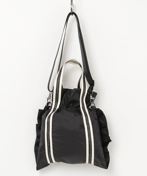 +diana(プラスダイアナ)の「【500mlペットボトル収納可】ミニショルダーバッグ(ハンドバッグ・レディース・ブラック・FREE)」の8枚目の写真