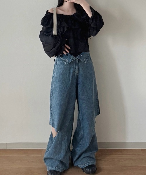 nemne store(ネンネストア)の「《Delfy》ウェスト折り返しサイドスリットデニム(デニムパンツ・レディース・ブラック系/サックスブルー系・SMALL/MEDIUM)」の10枚目の写真