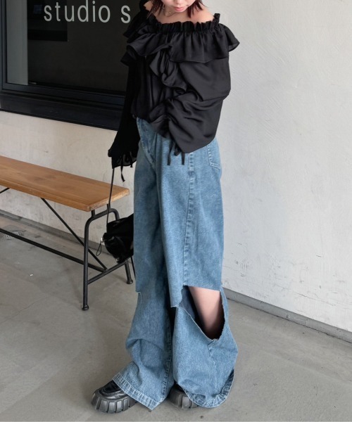 nemne store(ネンネストア)の「《Delfy》ウェスト折り返しサイドスリットデニム(デニムパンツ・レディース・ブラック系/サックスブルー系・SMALL/MEDIUM)」の9枚目の写真