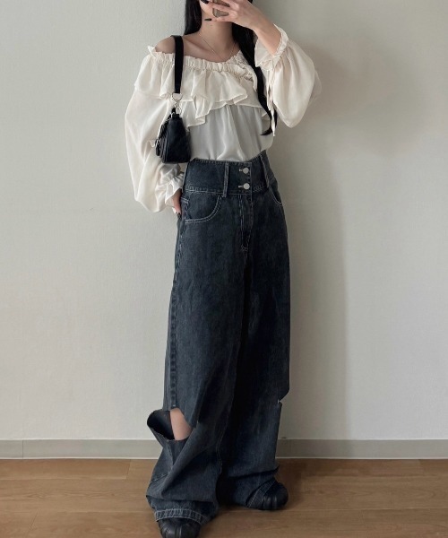 nemne store(ネンネストア)の「《Delfy》ウェスト折り返しサイドスリットデニム(デニムパンツ・レディース・ブラック系/サックスブルー系・SMALL/MEDIUM)」の8枚目の写真
