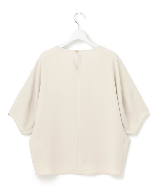 23区(ニジュウサンク)の「【吸水速乾/UVカット/接触冷感】ストレッチジョーゼット ランタンスリーブ カットソー(Tシャツ/カットソー・レディース・ネイビー系/ベージュ系/ダークグリーン系/ブラック系・38)」の14枚目の写真