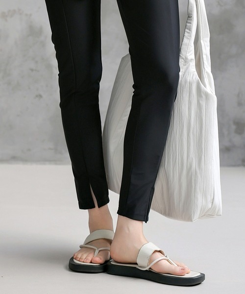 TeddyShop(テディショップ)の「【紫外線カット99.9%】レディース水着 水陸両用で紫外線も体型もカバーできる。2WAY長袖プチハイネックパッド付きラッシュガード+レギンス+ショーツ 3点セット(水着・レディース・ブルー系その他/グリーン/モカ/ベージュ・LL/S/M/L)」の8枚目の写真