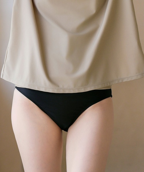 TeddyShop(テディショップ)の「【紫外線カット99.9%】レディース水着 水陸両用で紫外線も体型もカバーできる。2WAY長袖プチハイネックパッド付きラッシュガード+レギンス+ショーツ 3点セット(水着・レディース・ブルー系その他/グリーン/モカ/ベージュ・LL/S/M/L)」の5枚目の写真