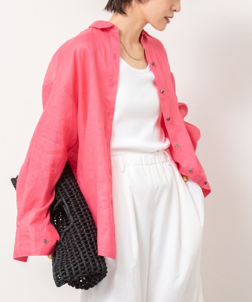 NOLLEY’S（ノーリーズ）の「【WEB STAFF恵☆別注カラーあり】《セットアップ対応》MY STANDARD リネンシャツ（シャツ/ブラウス・レディース・ホワイト/ライトブルー/ダークネイビー/ダークブラウン/ベージュ/ピンク・FREE）」の6枚目の写真