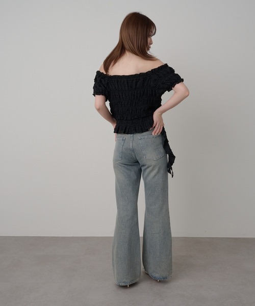 RAY CASSIN(レイカズン)の「サイドフリルオフショルT(Tシャツ/カットソー・レディース・ホワイト/ベージュ/ブラック/ピンクベージュ・FREE)」の14枚目の写真