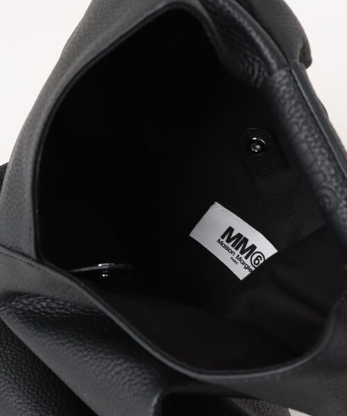 MM6 Maison Margiela（ｴﾑｴﾑｼｯｸｽ ﾒｿﾞﾝ ﾏﾙｼﾞｪﾗ）の「MM6　 SMALL JAPANESE HANDBAG（ハンドバッグ・レディース・ブラック・FREE）」の4枚目の写真