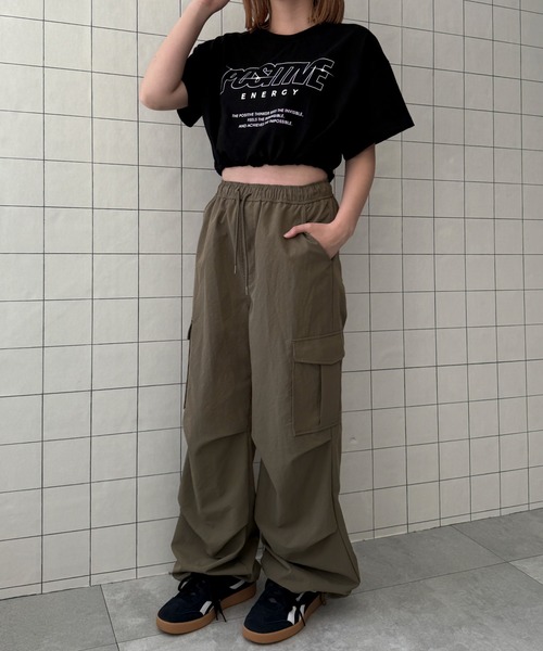 WOND(ウォンド)の「WOND/ドロストロゴショートT(Tシャツ/カットソー・レディース・ブラック/ホワイト/レッド・FREE)」の5枚目の写真
