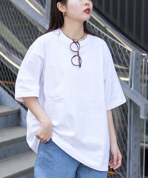 CIAOPANIC TYPY（チャオパニックティピー）の「【ユニセックス】汗染み防止抗菌防臭　半袖TEE（Tシャツ/カットソー・レディース・ライトグレー/マスタード/ネイビー/グレー系その他2/グリーン系その他2/ブラック/オフホワイト/ブラウン系その他2/レッド系その他2/チャコールグレー/サックスブルー・MEDIUM/LARGE/X-LARGE）」の2枚目の写真