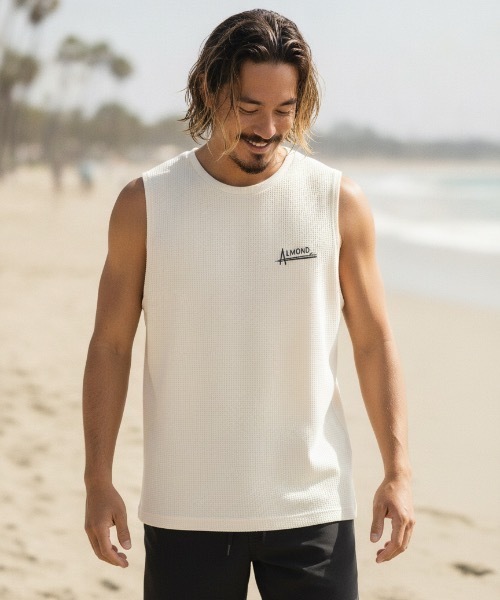 ALMOND(アーモンド)の「SB EMB WAFFLE UTILITY TUNK TOP アーモンドワッフルユーティリティタンクトップ(タンクトップ・メンズ・チャコールグレー/オフホワイト・LARGE/MEDIUM)」の4枚目の写真