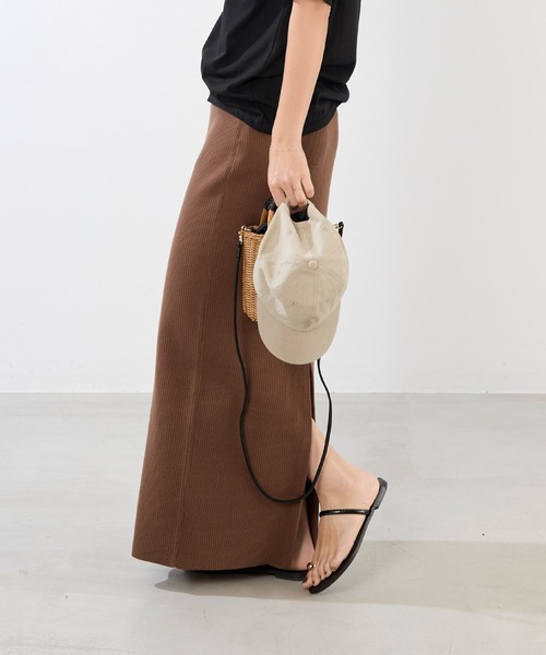 NICOLAS LAINAS（ニコラスライナス）の「【NICOLAS LAINAS】メタルモチーフトングフラットサンダル（サンダル・レディース・ブラウン/ブラック・37/38）」の10枚目の写真