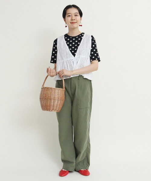 Dot&Stripes CHILD WOMAN(ドットアンドストライプス チャイルドウーマン)の「☆からみジャカード フリルショートベスト(ベスト・レディース・ホワイト/レッド・FREE)」の7枚目の写真