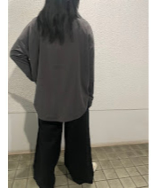 WORLD WIDE LOVE!(ワールドワイドラブ)の「デッドフォンスリーブスリットロンTEE(Tシャツ/カットソー・レディース・ライトベージュ/スミクロ/ホワイト・1)」の13枚目の写真