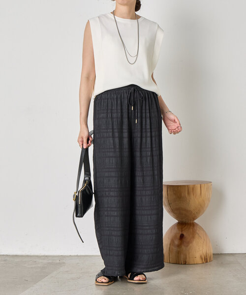 Jena espace merveilleux（ジェナ　エスパスメルヴェイユ）の「【セットアップ可能】シャーリングボーダーパンツ（その他パンツ・レディース・ベージュ/ブラック・FREE）」の3枚目の写真