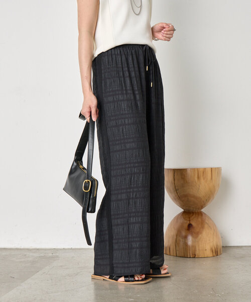 Jena espace merveilleux（ジェナ　エスパスメルヴェイユ）の「【セットアップ可能】シャーリングボーダーパンツ（その他パンツ・レディース・ベージュ/ブラック・FREE）」の8枚目の写真