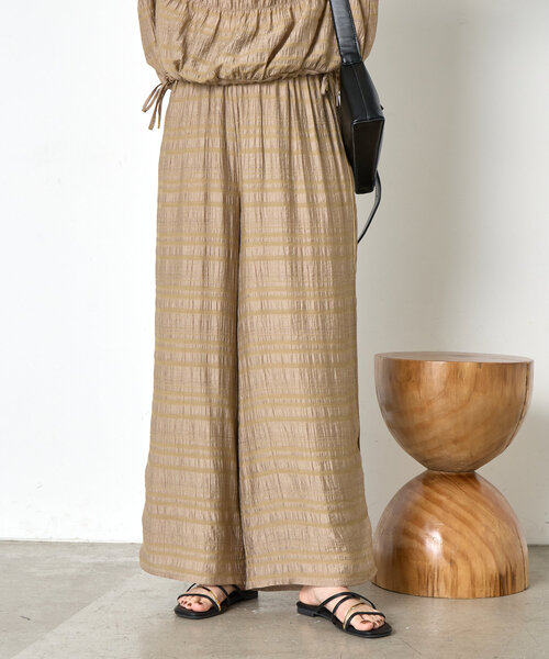 Jena espace merveilleux（ジェナ　エスパスメルヴェイユ）の「【セットアップ可能】シャーリングボーダーパンツ（その他パンツ・レディース・ベージュ/ブラック・FREE）」の16枚目の写真