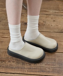 Crisp（クリスプ）の「ラウンドスライドローファー（ローファー）」