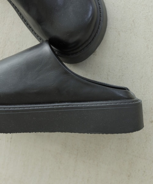 Crisp（クリスプ）の「ラウンドスライドローファー（ローファー・レディース・ブラック/アイボリー・37/38/39/36）」の11枚目の写真