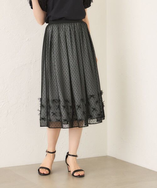 TO BE CHIC(トゥー ビー シック)の「リボンチュール ギャザースカート(スカート・レディース・ベージュ/ブラック・40/42)」の2枚目の写真